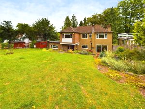 REAR ASPECT- click for photo gallery